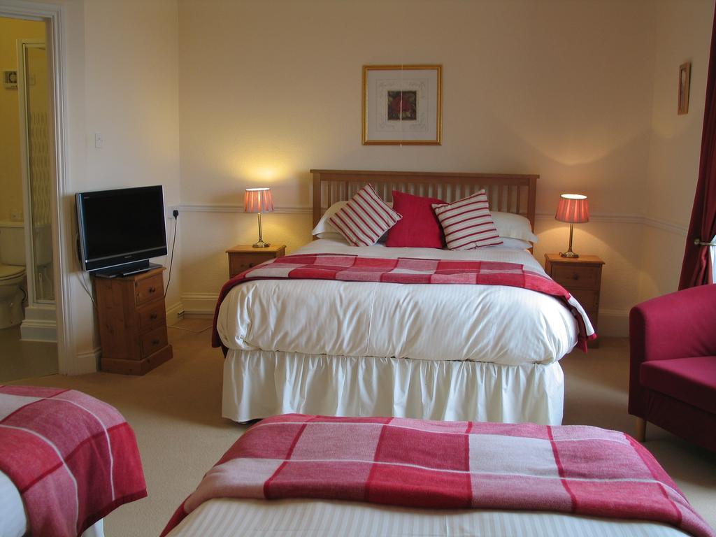 Trewithian Farm B&B Truro Rum bild